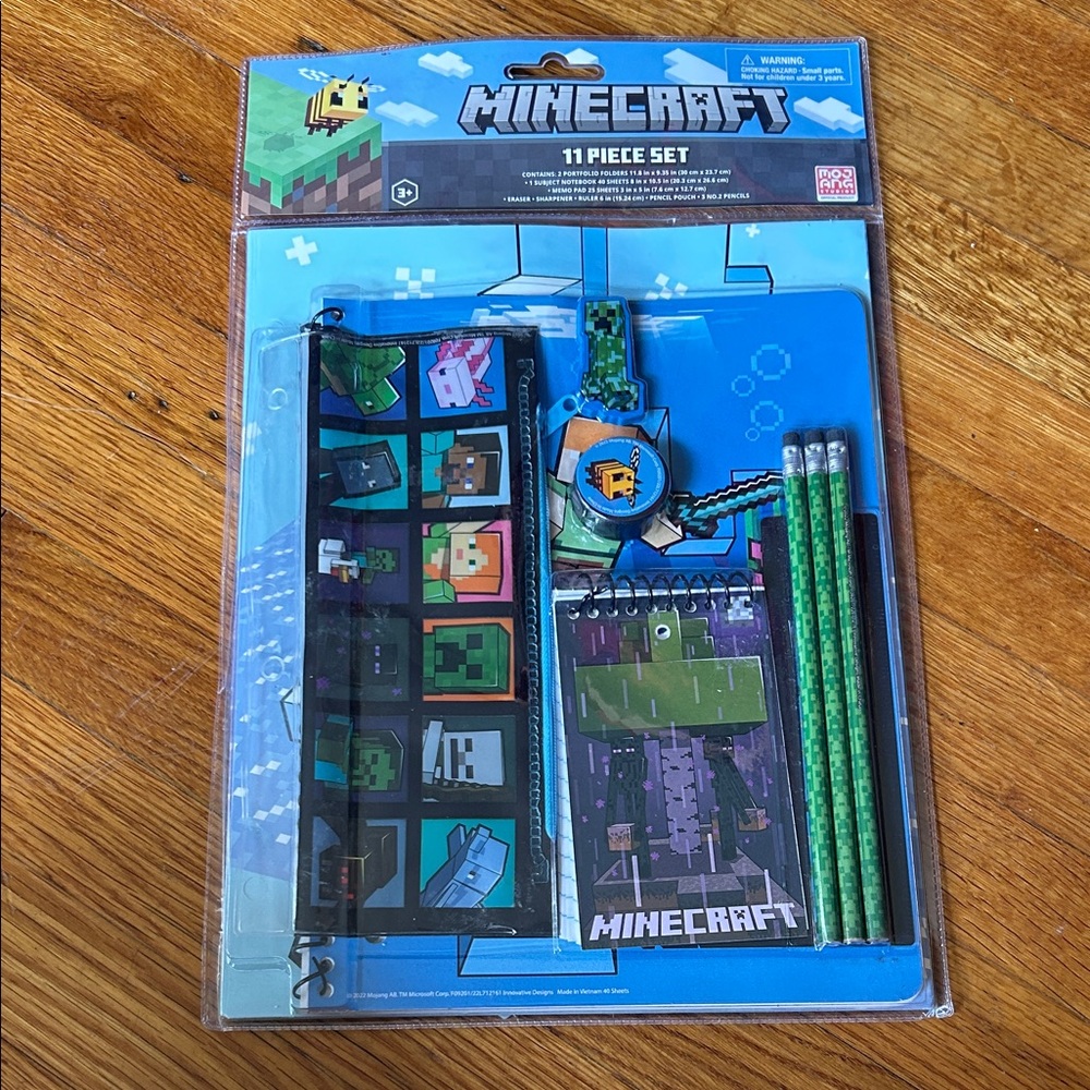 Minecraft Kids Stationery Set - Green and Blue